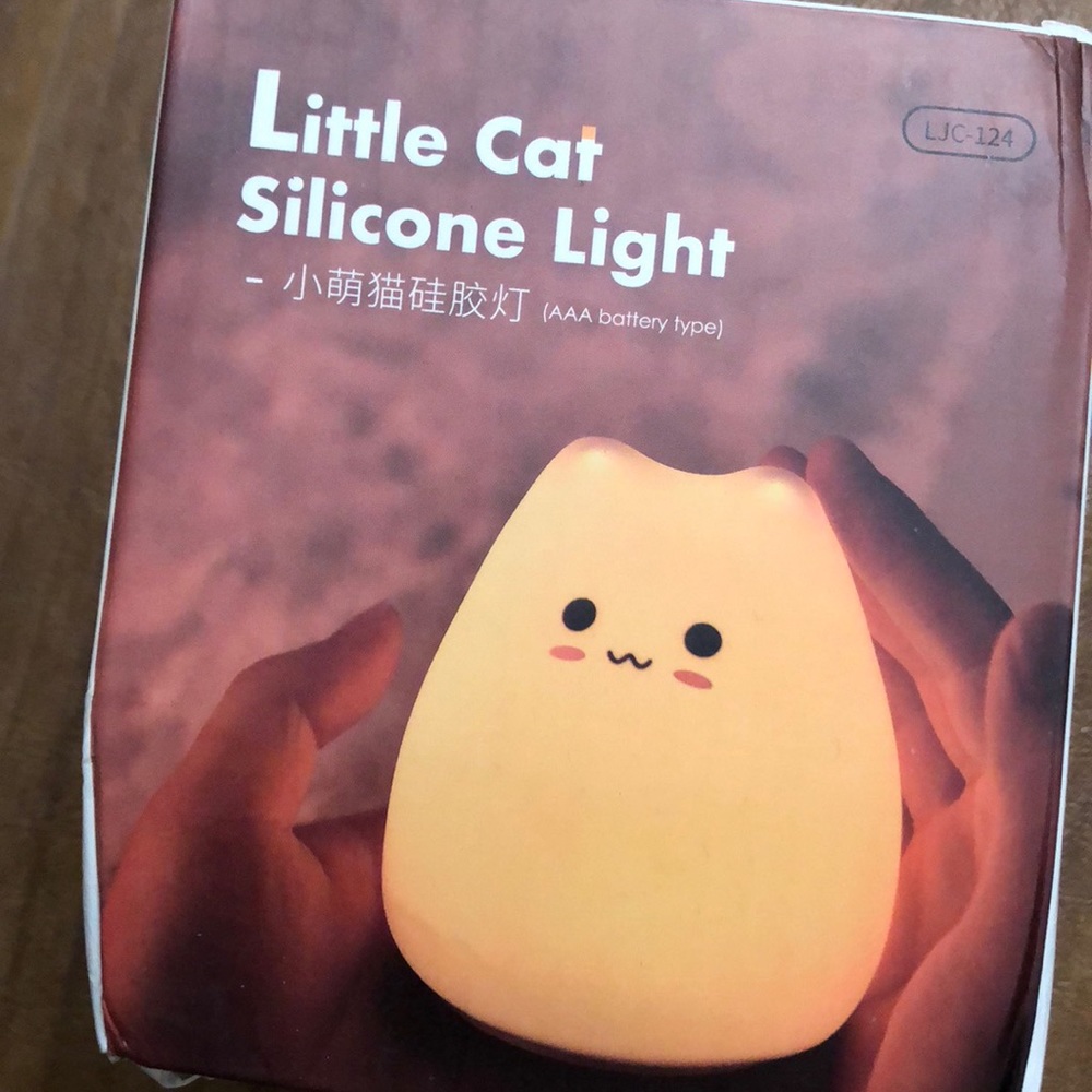 Small Silicone Cat Light